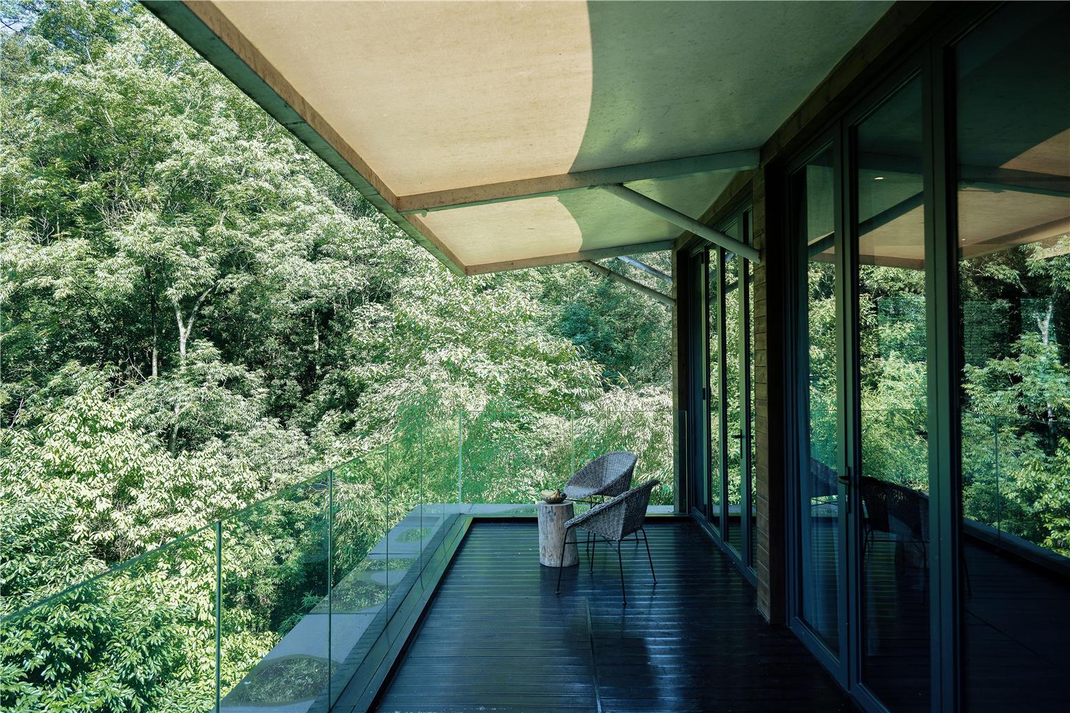 Family Room with Mountain View