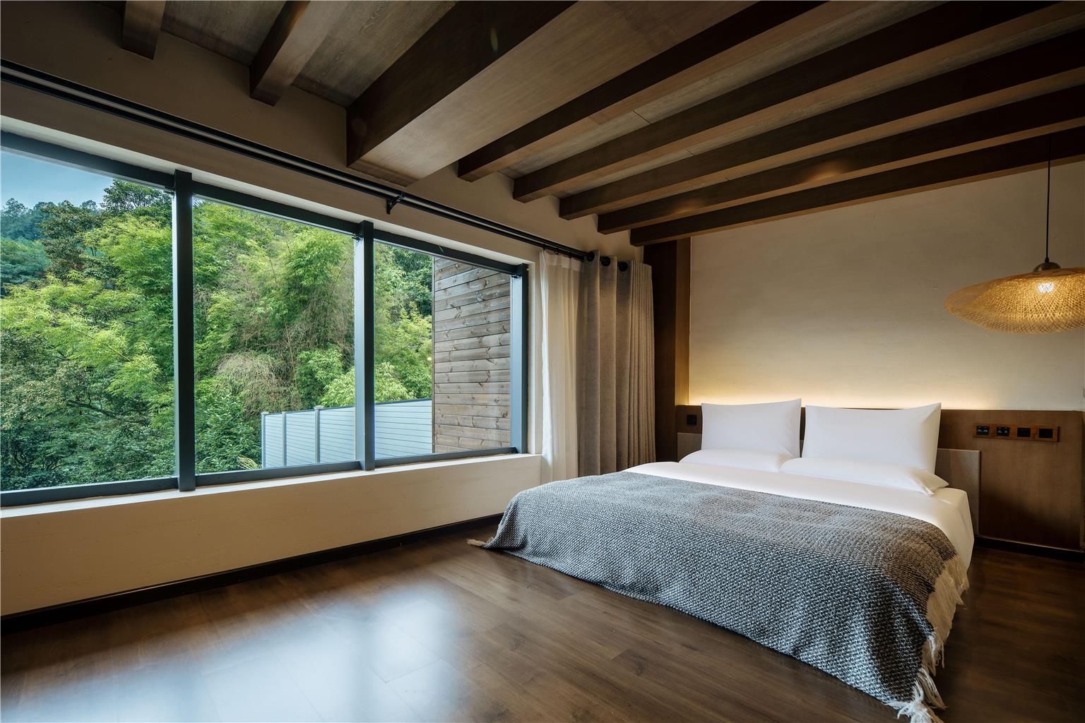 Superior Chalet